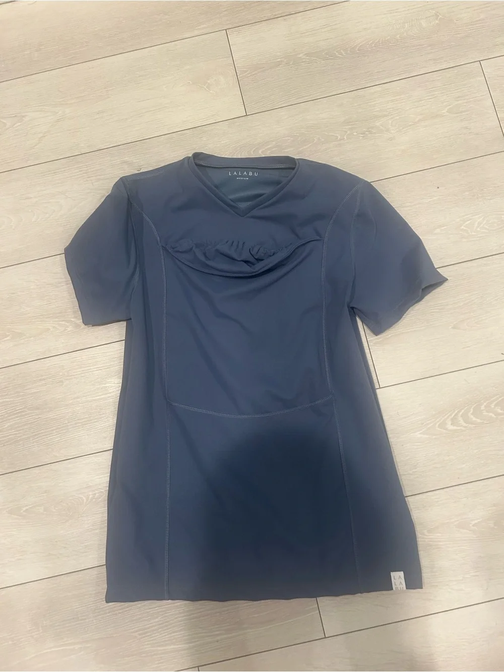 Lalabu Navy Short Sleeve Nursing Tunic - washed but never worn